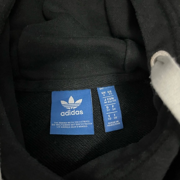 Women’s Adidas cropped sweatshirt - Picture 7 of 13